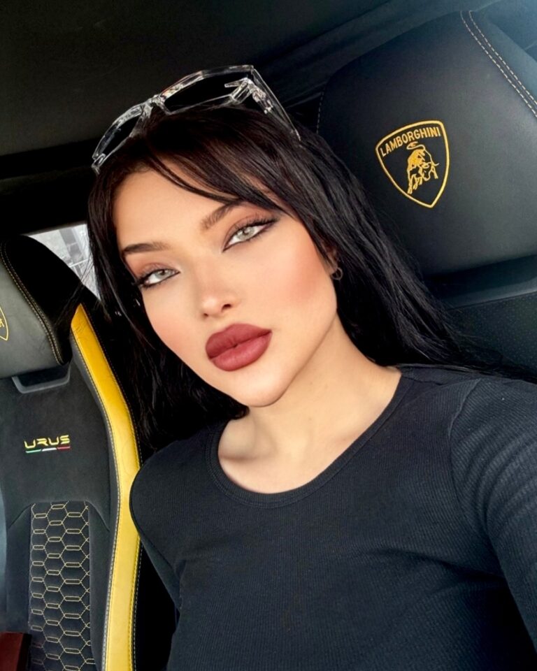 آرام جوینده کیست
