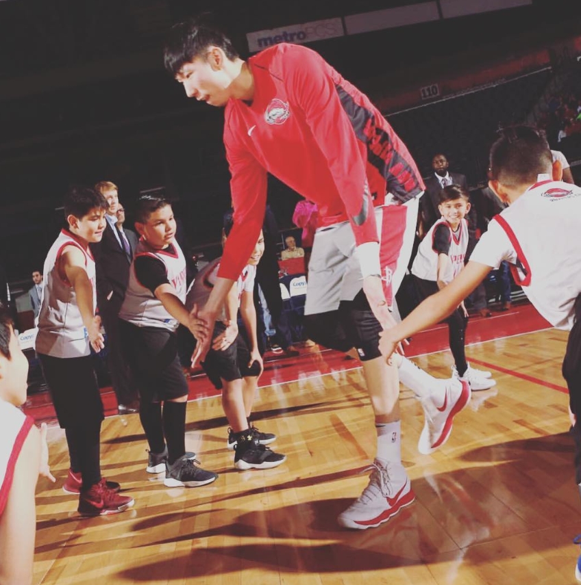 Zhou Qi wallpaper for laptop 