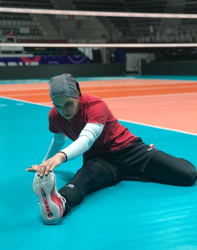 Maedeh Borhani wallpaper
